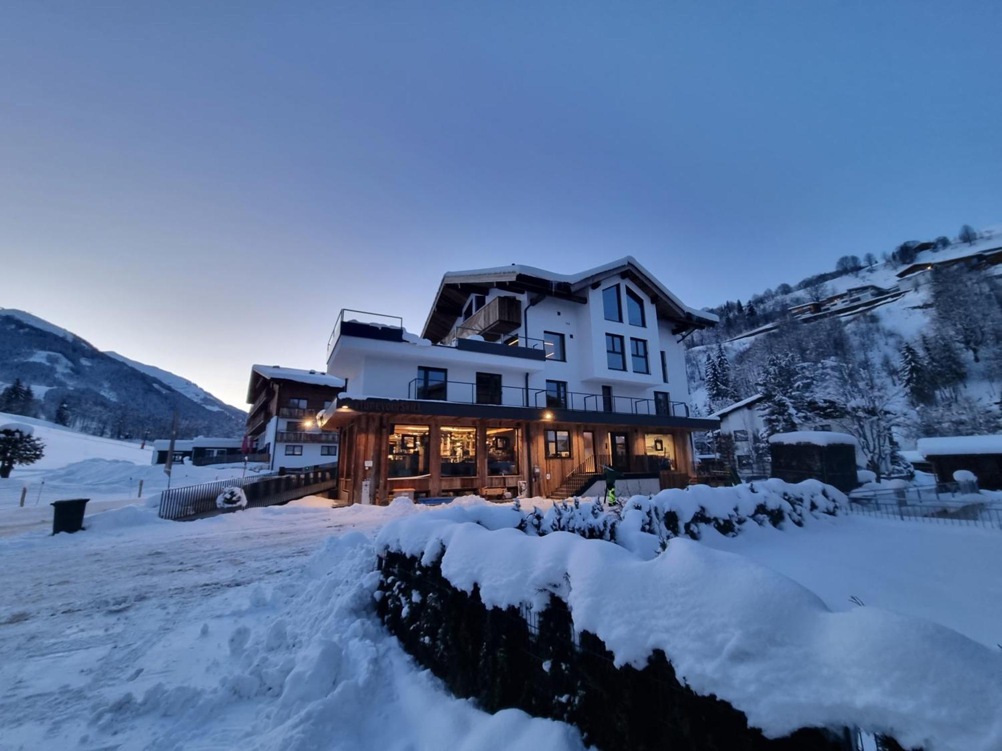 Skill Mountain Lodge - Ski Und Bike Hostel Im Sommer Mit Joker Card Saalbach-Hinterglemm Eksteriør billede