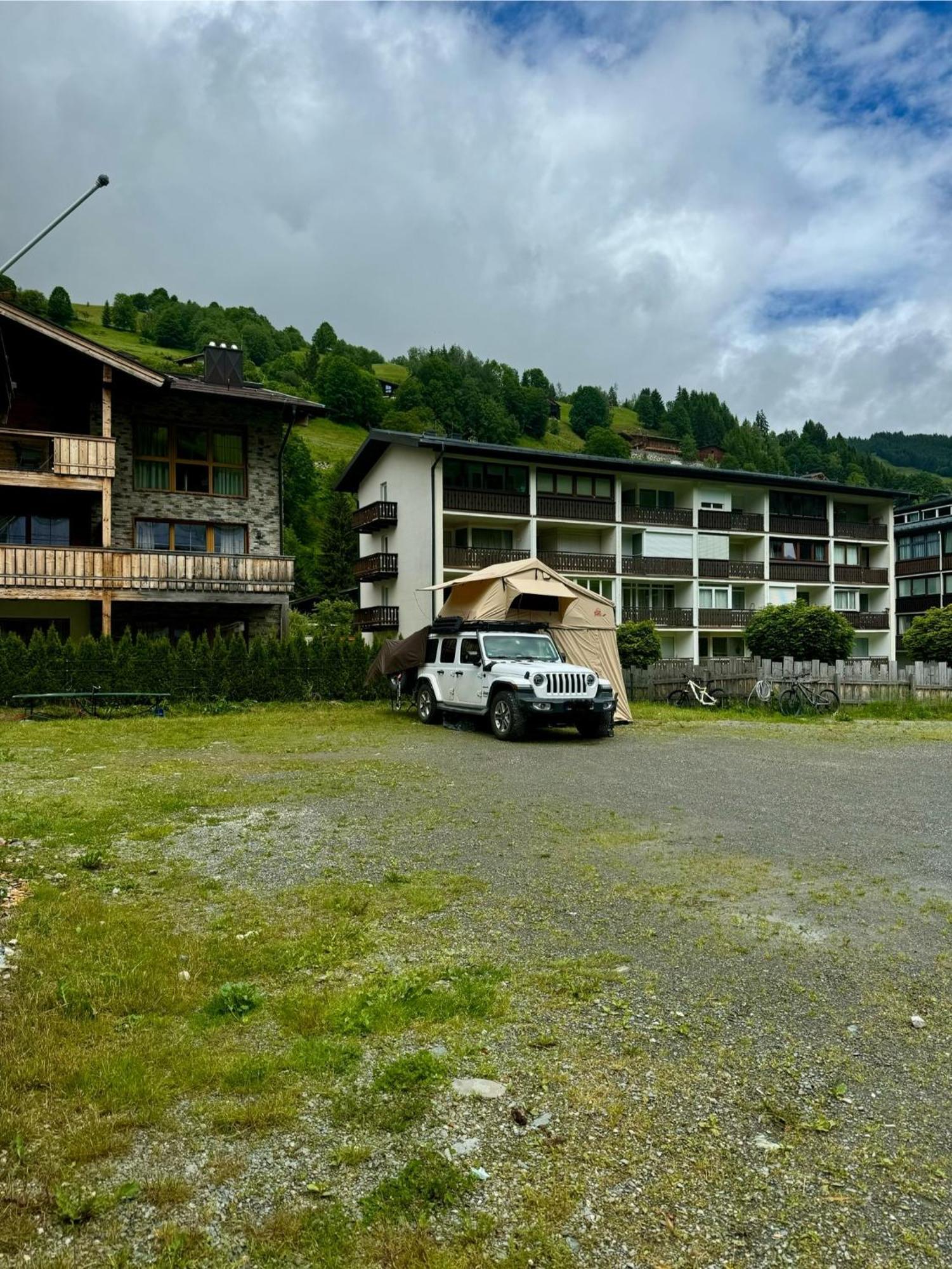 Skill Mountain Lodge - Ski Und Bike Hostel Im Sommer Mit Joker Card Saalbach-Hinterglemm Eksteriør billede